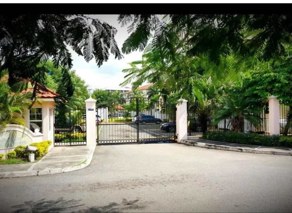 2 Bdr Elegance @ Winchester Estate New Kingston Apartment